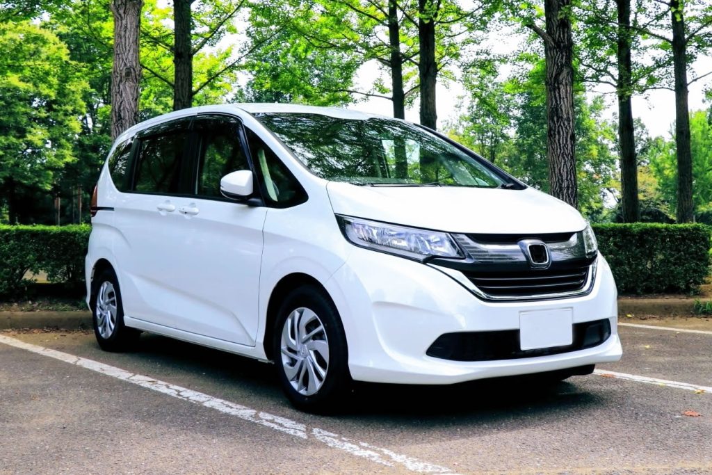 ホンダにはライセンスフレームが必要？