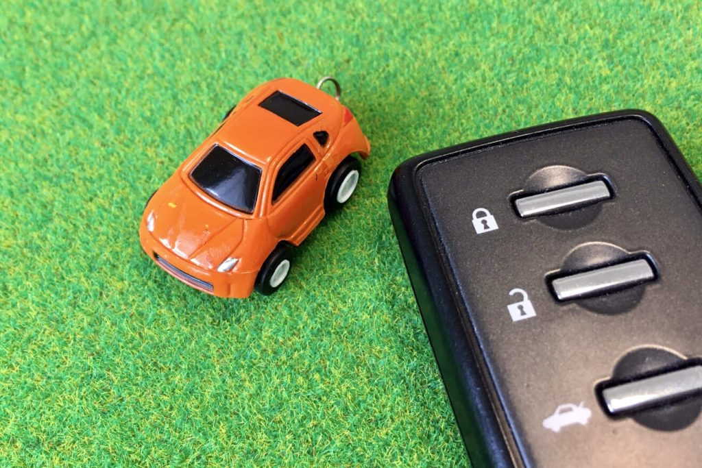 セキュリティアラームは所有者が対処するまで鳴る？