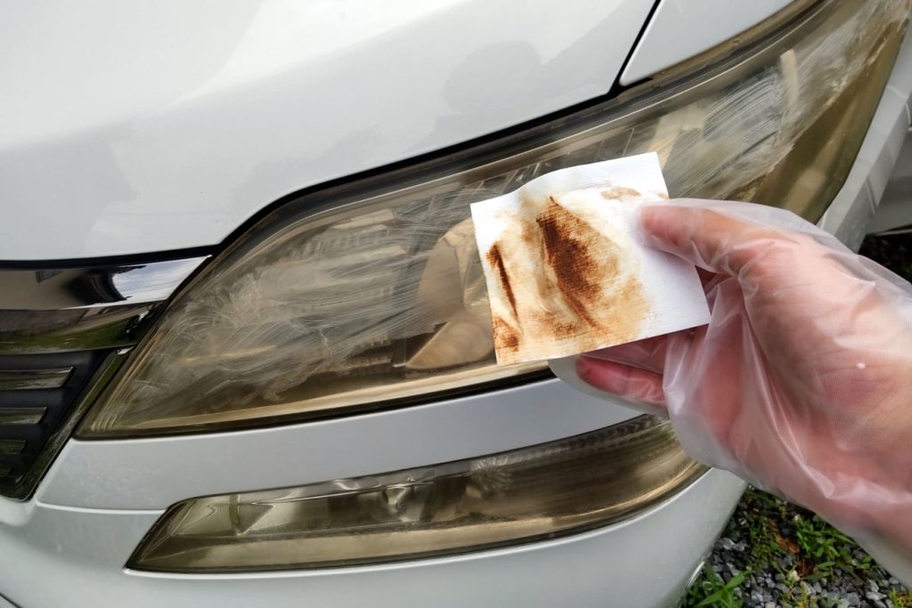 ヘッドライトの黄ばみが取れない理由