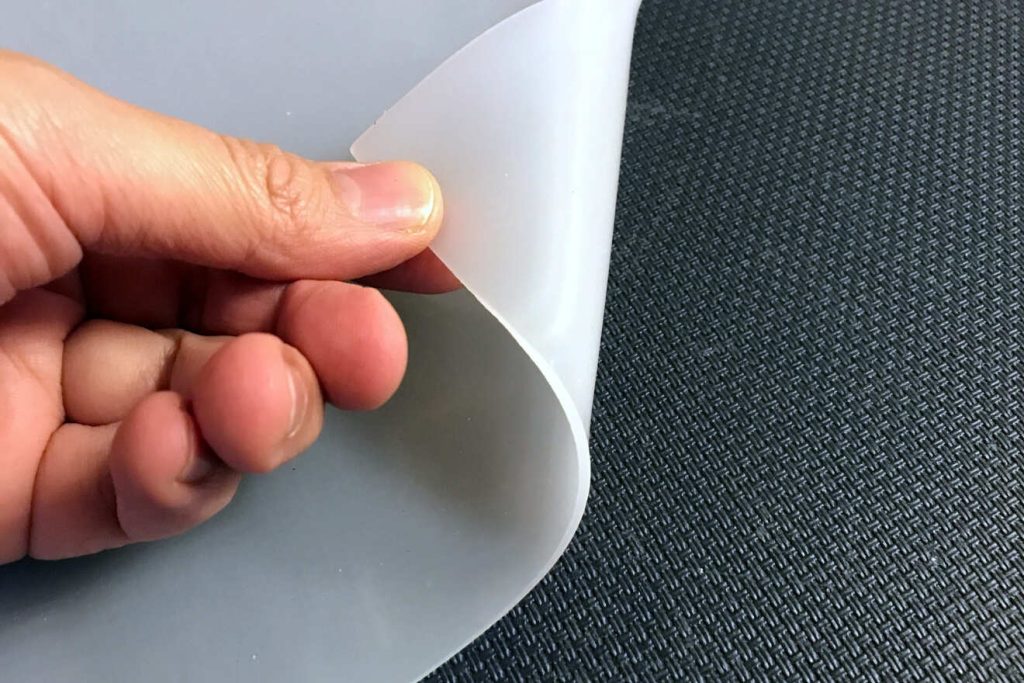 車のスマホホルダーになる代用品