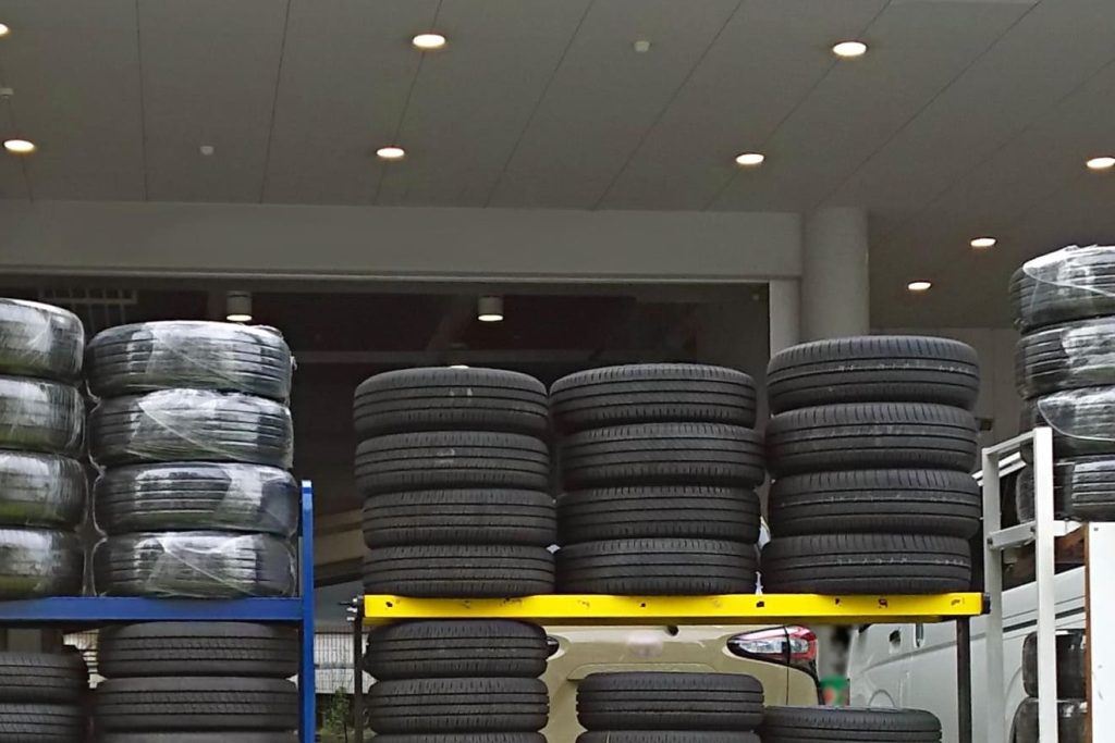 タイヤローテーションを無料でする方法は？