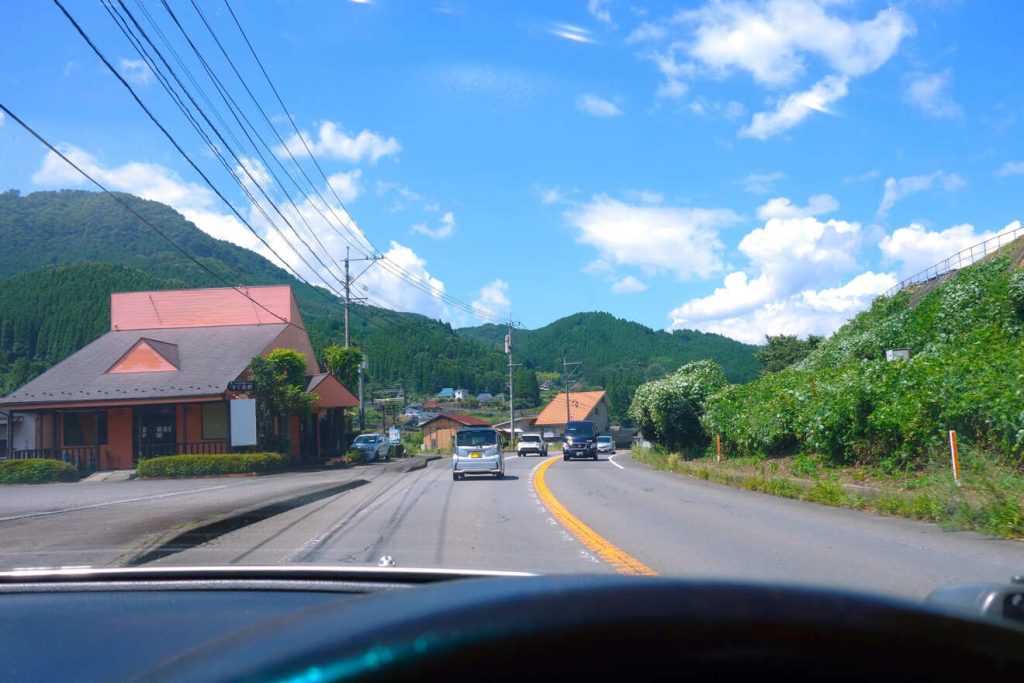 ダッシュボードマットは夏場に溶ける？