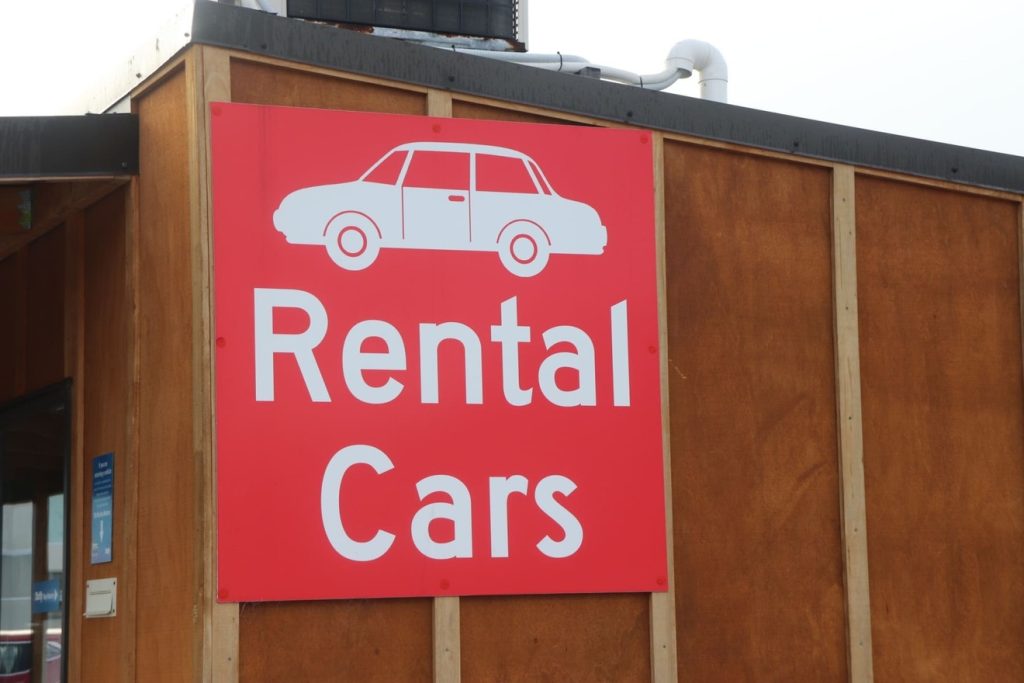 レンタカーを早く返すのは迷惑か気になる点