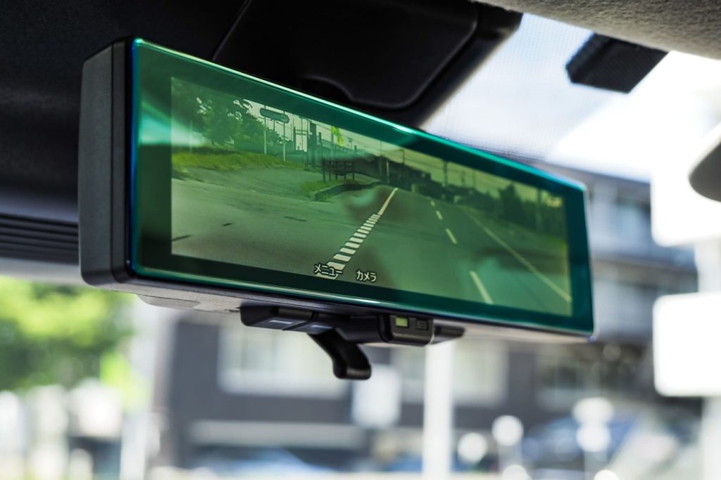 デジタルインナーミラーはいらないのか考察